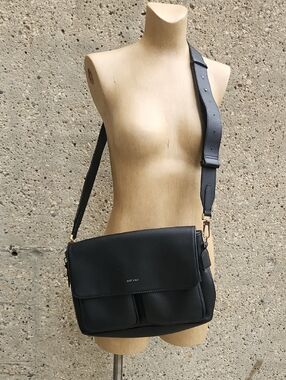 Matt & Nat Black Crossbody Messenger Bag